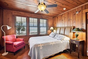 8 bedrooms, free WiFi, bed sheets - Oceanfront Alta Mira on the Golden Mile (Myrtle Beach)
