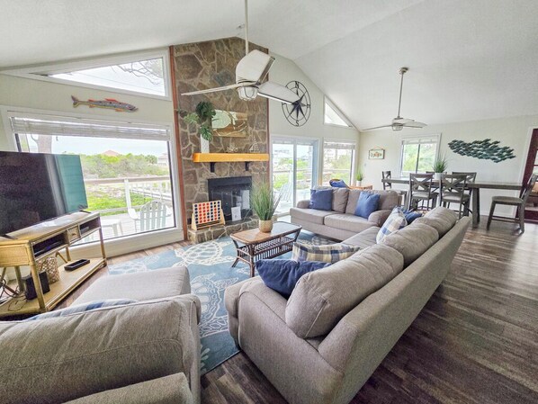 TV, fireplace, DVD player