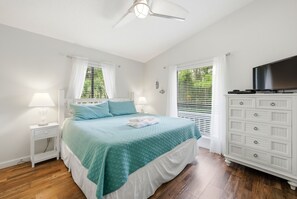 3 bedrooms, WiFi, bed sheets - This is A Latitude Adjustment! (St. George Island)