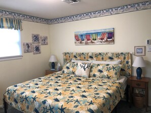2 bedrooms, iron/ironing board, WiFi