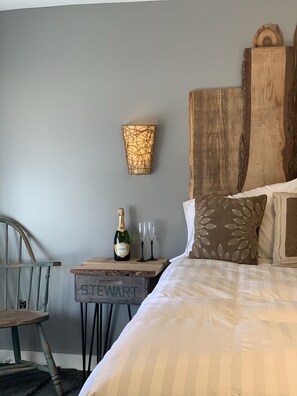 4 habitaciones, tabla de planchar con plancha y wifi gratis