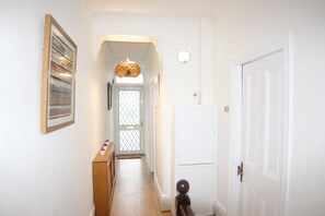 Interior - Newly Refurbished Spacious Victorian House (Dartford)