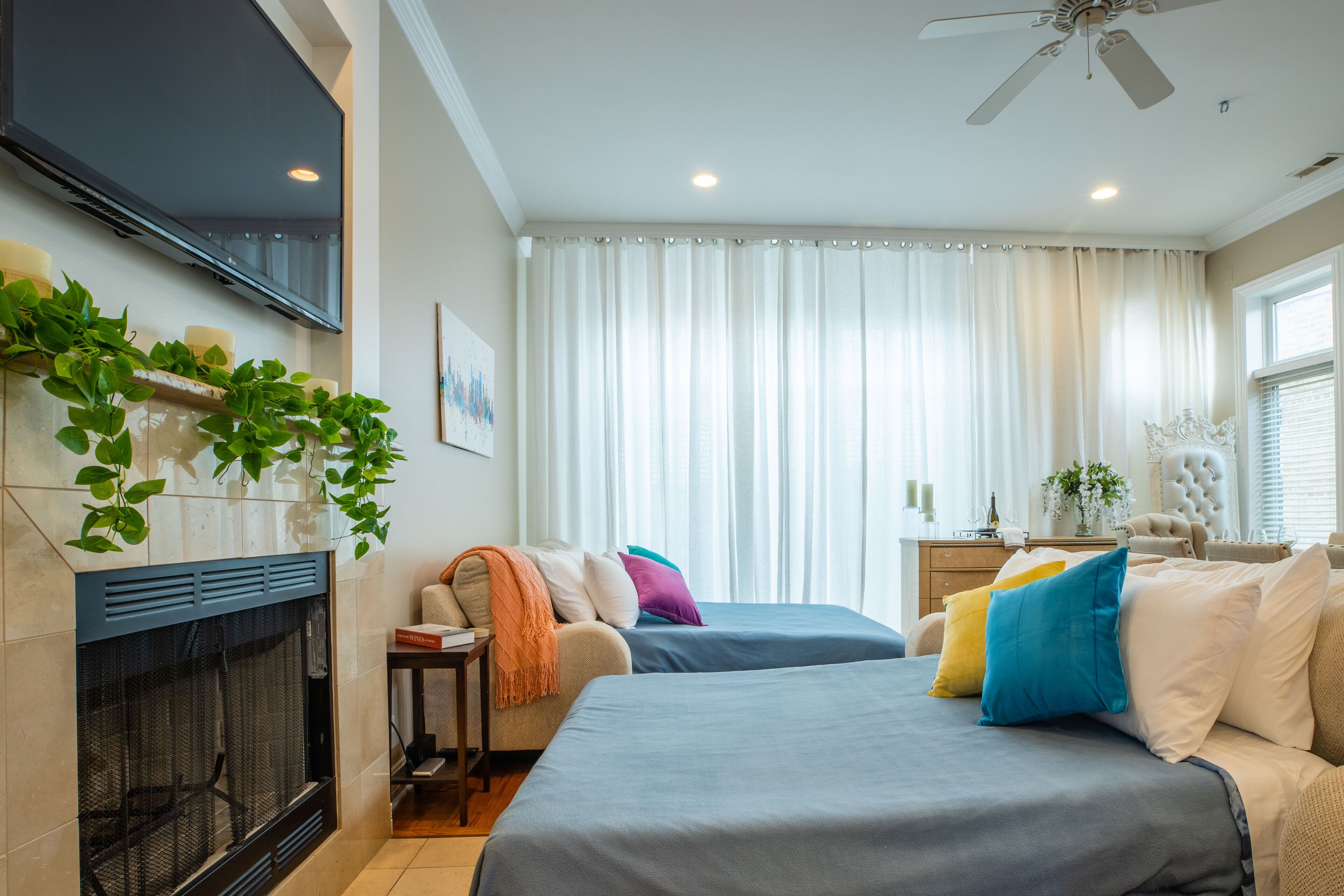 New Luxury Penthouse Condo - Evanston, IL