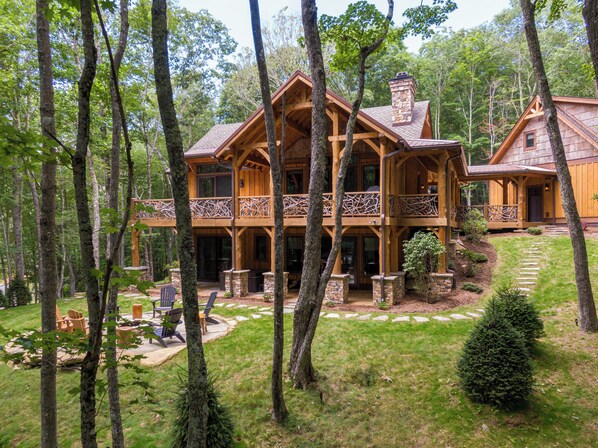 Exterior - Bear Creek Cabin at Eagles Nest - Hot tub, pool table, fire pit! (Banner Elk)