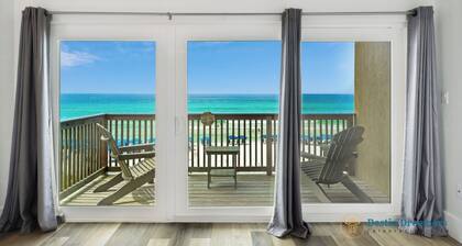 🐚 Silver Beach Retreat | Beachfront | FREE VIP Package | Beach Chair Service