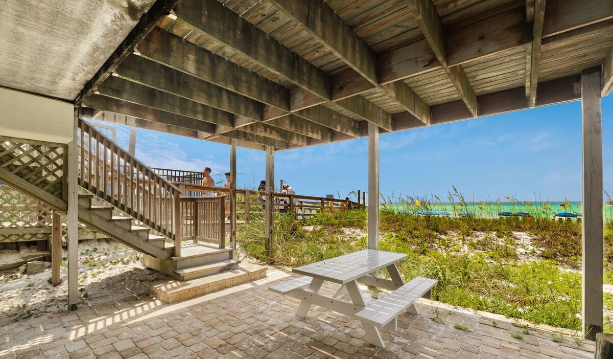 Photo 37 of 🏖️🐚 Silver Beach Retreat | Beachfront | Free VIP Package & Beach Chair Service!