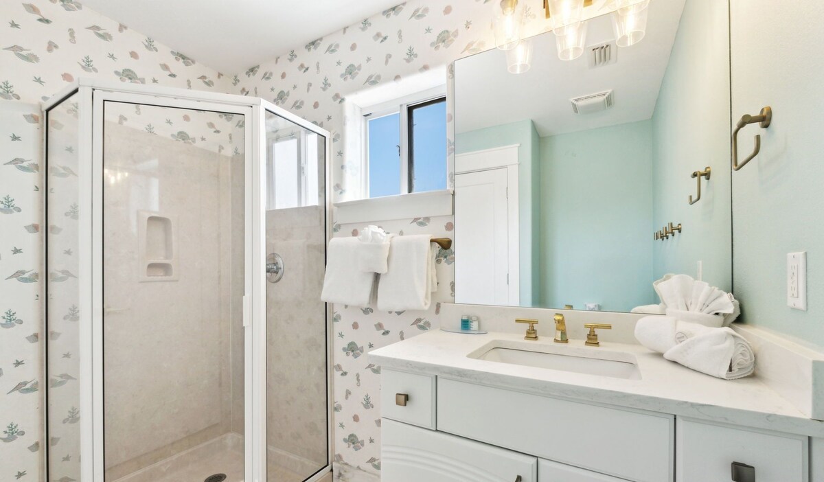 Photo 30 of 🏖️🐚 Silver Beach Retreat | Beachfront | Free VIP Package & Beach Chair Service!