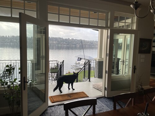 Lake Washington Waterfront Estate