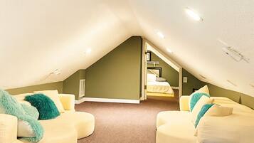 4 Schlafzimmer, Bügeleisen/Bügelbrett, kostenloses WLAN, Bettwäsche