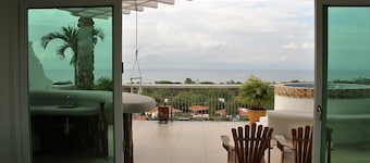 Luxury Penthouse 5 Bedroom BEACH Condo