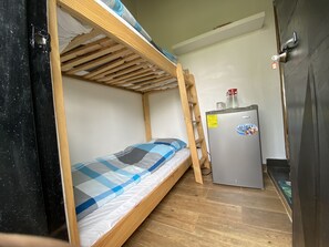 2 sovrum, resesäng, gratis wi-fi och sängkläder