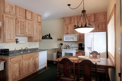 BISON HALLOW on the YELLOWSTONE RIVERFRONT