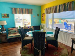 Dining - Oceanfront Sea Of Tranquility  (New Smyrna Beach)