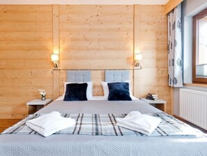 1 slaapkamer, een bureau, wifi