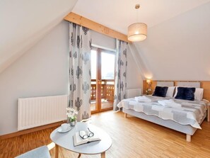 1 slaapkamer, een bureau, wifi