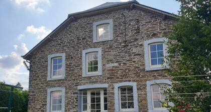 Pretty gite in a flowery village 12 P 5 minutes from La Roche-en-Ardennes
