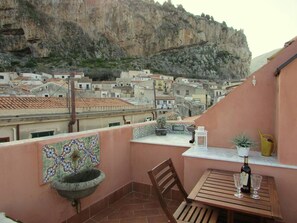 Outdoor dining - Arias la suite del duomo - Sea view terrace (Cefalu)