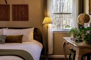 3 bedrooms, desk, free WiFi, bed sheets