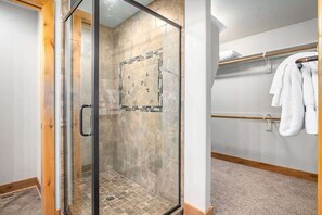 Combined shower/tub, hair dryer - Three Pines Mountain Getaway w/ AC! #6156 (Estes Park)