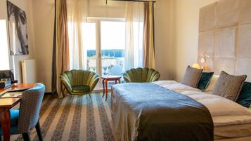 1 Schlafzimmer, Zimmersafe, Schreibtisch, Reisekinderbett