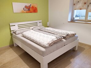 1 Schlafzimmer, Reisekinderbett, WLAN, Bettwäsche