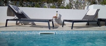 Seafront Villa Hrvatska with 6 bedrooms