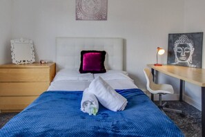 3 bedrooms, iron/ironing board, free WiFi, bed sheets