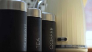 Coffee and/or coffee maker - House Accommodation - Coventry Free Parking (Coventry)