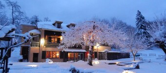 Large 19th century mountain house in fenced park, Pyrénées Emotions