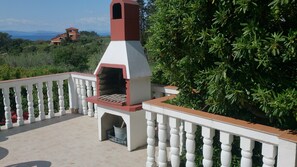 Terrace/patio - Apartments in Lopar (island Rab) near sandy beach, sea view, quiet location, garden, parking lot. (Lopar)