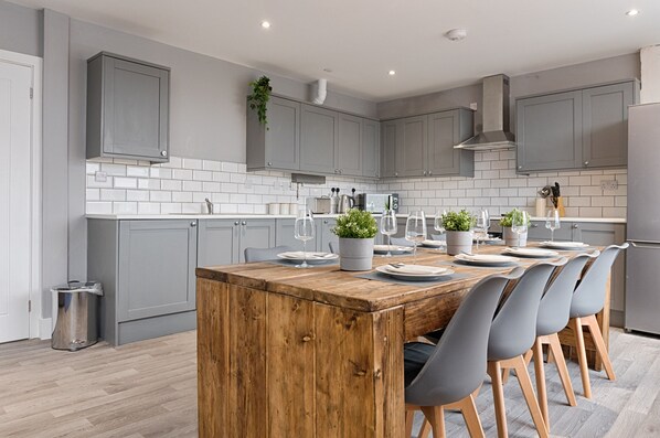 Apartment | In-room dining - Murray Nest 3 (Llanelli)