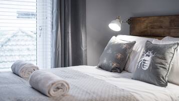 Apartment | 3 bedrooms, free WiFi