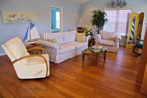 TV, books - A Wave From It All / 1631 E Pelican Drive (Oak Island)