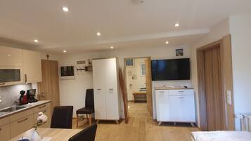 Kühlschrank, Ofen, Herdplatte, Geschirrspüler