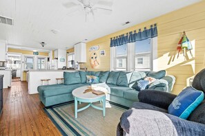 Smart TV - Conch'd Out / 3201 E Beach Drive (Oak Island)