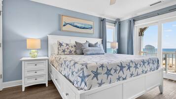 6 bedrooms, travel crib, WiFi, bed sheets