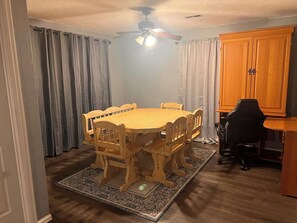 Dining - 3BD Duplex near Pueblo Reservoir (Pueblo)