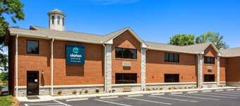 Clarion Pointe on the lake Clarksville-South Hill West