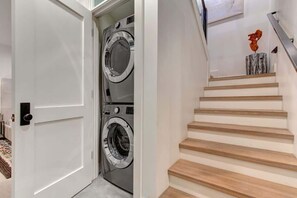 Interior - Abode at Dynamite Haus, private hot tub, 3 blocks to town lift & Main Street (Park City)