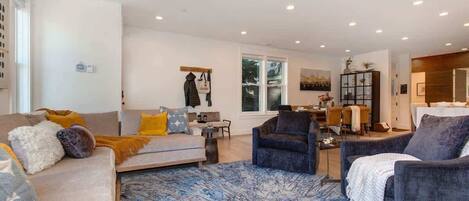 TV, fireplace, offices