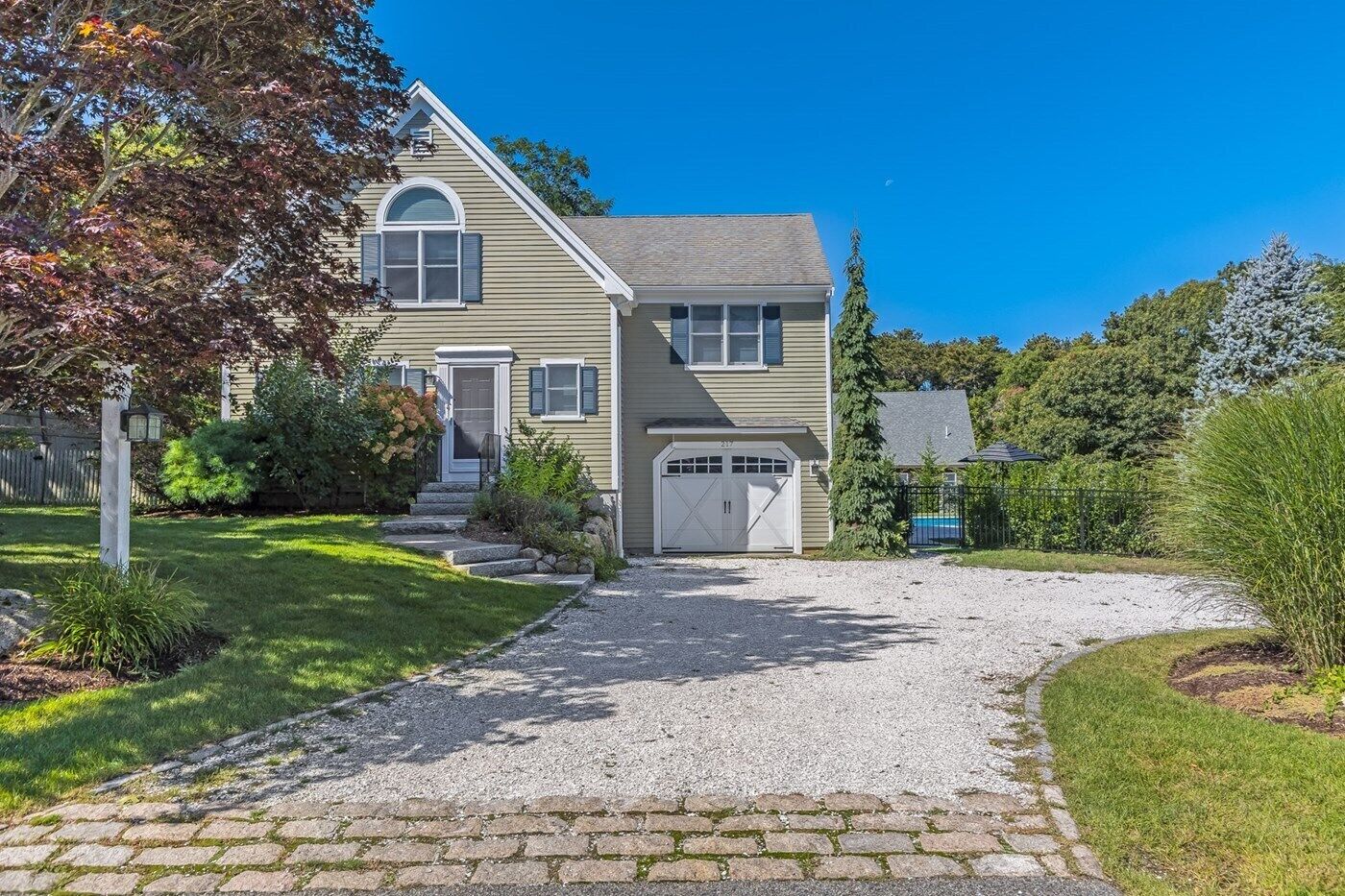 Beautifully Updated Gem | Heated Pool | Near Bay Beaches
