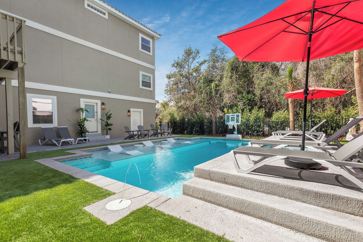 Photo 9 of Destiny West, Huge Pool/Spa, Game Room, Gulf Views, Theater, Golf Cart Rental