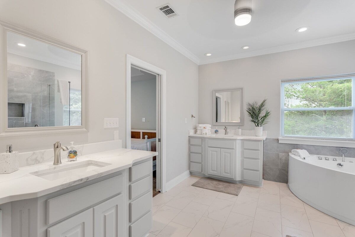 Photo 33 of Destiny West, Huge Pool/Spa, Game Room, Gulf Views, Theater, Golf Cart Rental