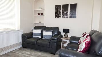 House | Living area | Flat-screen TV