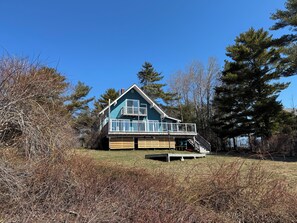Exterior - Lovely Oceanfront Cottage just outside Mahone Bay (Mahone Bay)