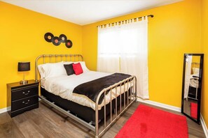 2 bedrooms, WiFi, bed sheets