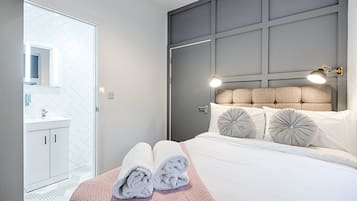 House | 6 bedrooms, free WiFi