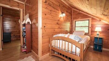 3 bedrooms, bed sheets