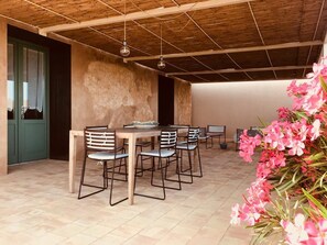 Outdoor dining - Graffeo Countryside Sea View Homes in Menfi in Sicily - Casa delle Rose -  (Menfi)