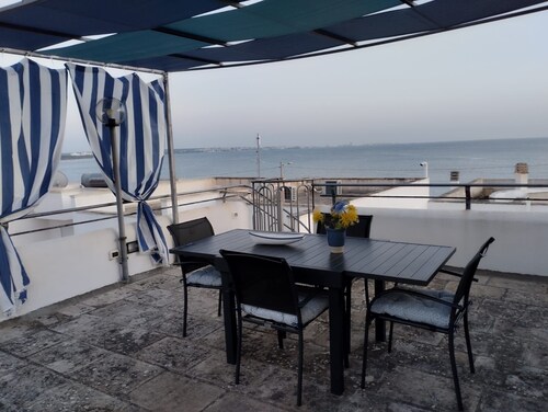 FINISHED APARTMENT WITH SEA VIEW TERRACE